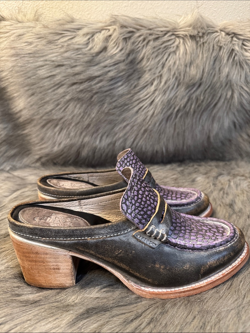 Freebird by Steven Women’s Purple Black Leather Slip-On Clog Heels Size 10